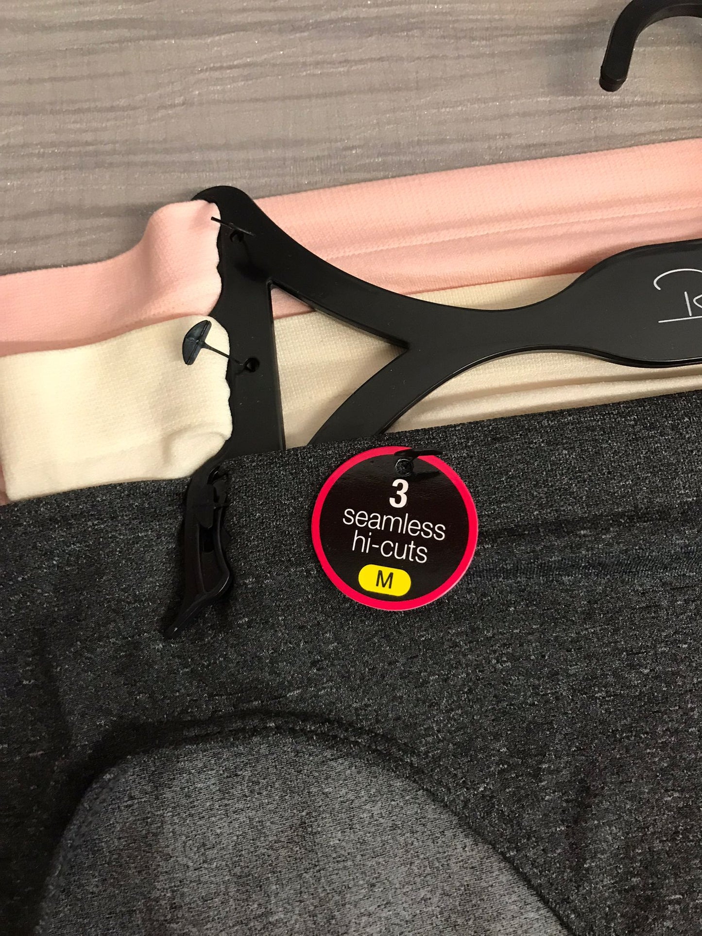 14355H3-GIP Rene Rofe What It Seams Hicuts