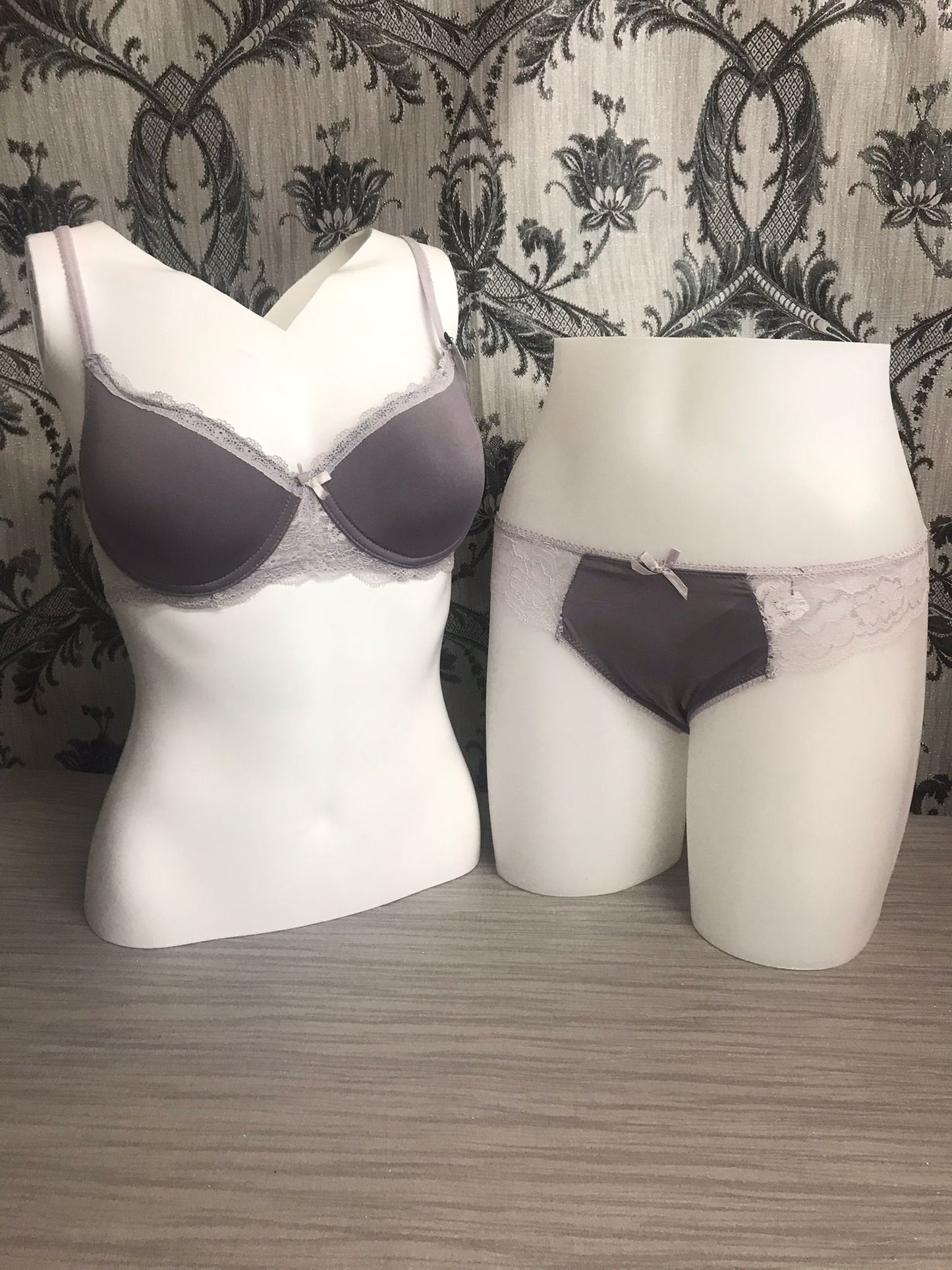 B24863-GRY Modern Contrasts Bra