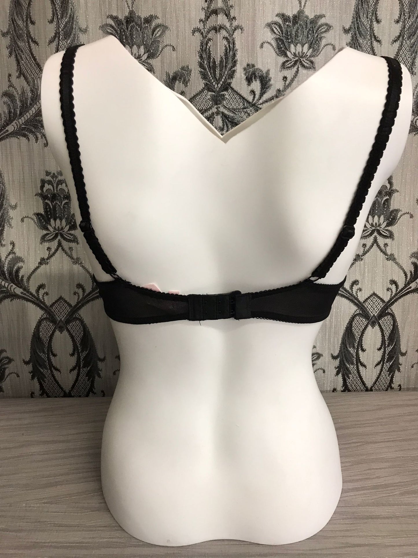 B44806-BLK Dare To Desire Bra